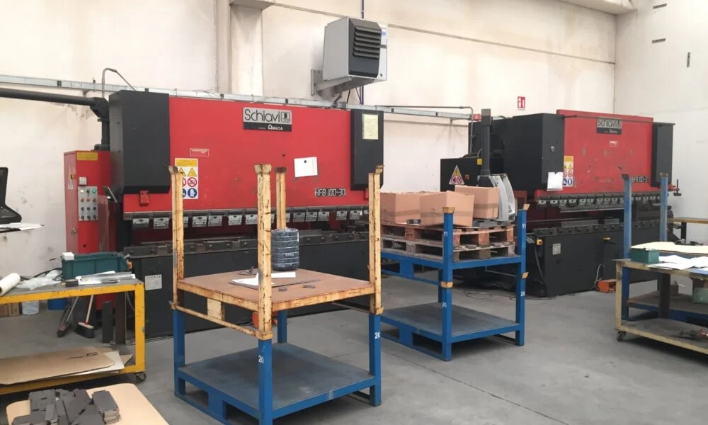 Used CNC press brakes installed in the workshop