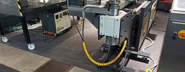 Tube bending on automatic tube bending machine
